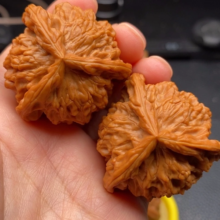 文***ಇ文玩核桃吊坠盘山三棱41