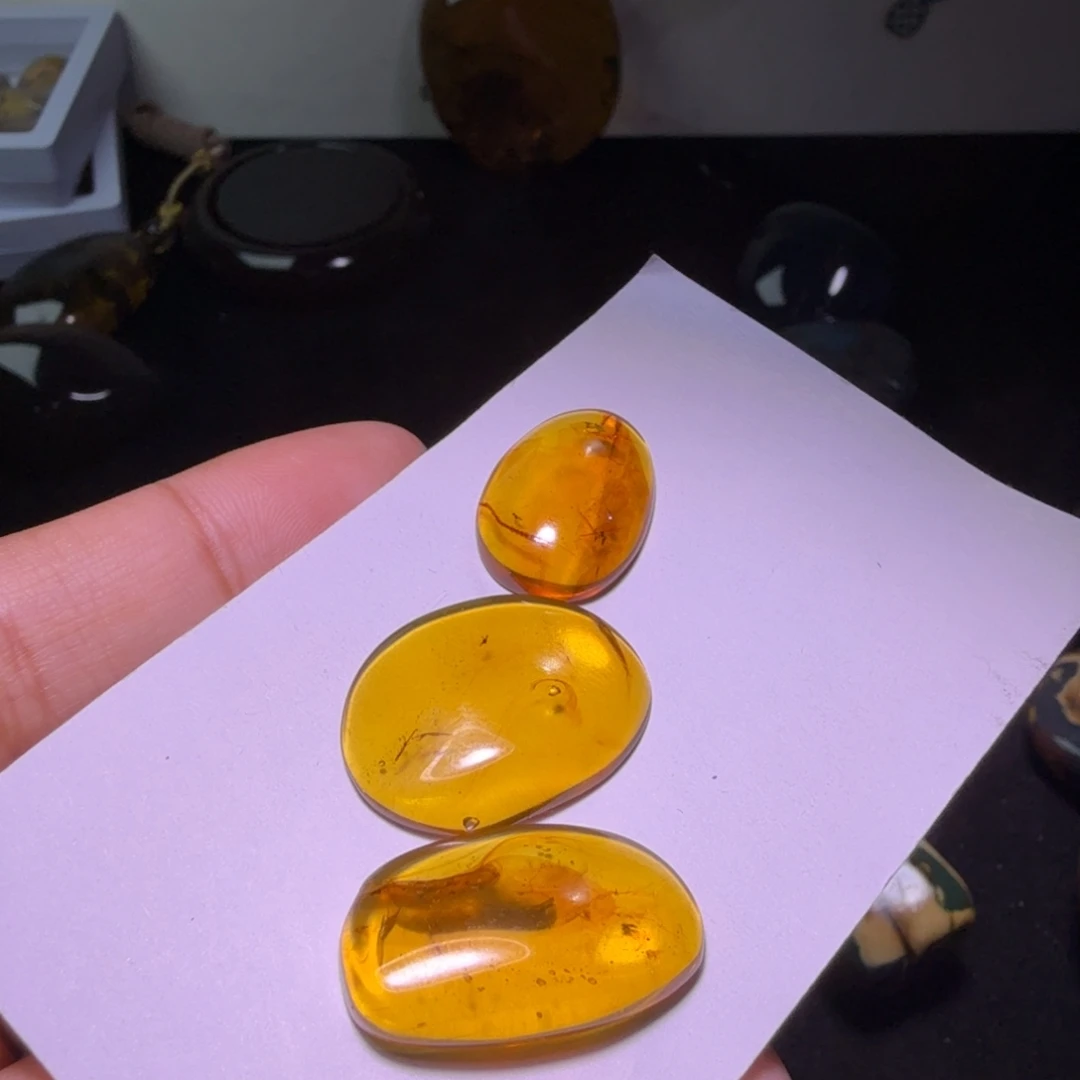 九***月琥珀未镶嵌裸石，，