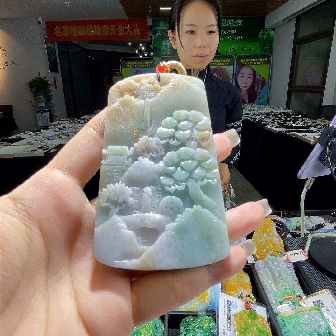 颈饰未镶嵌翡翠一