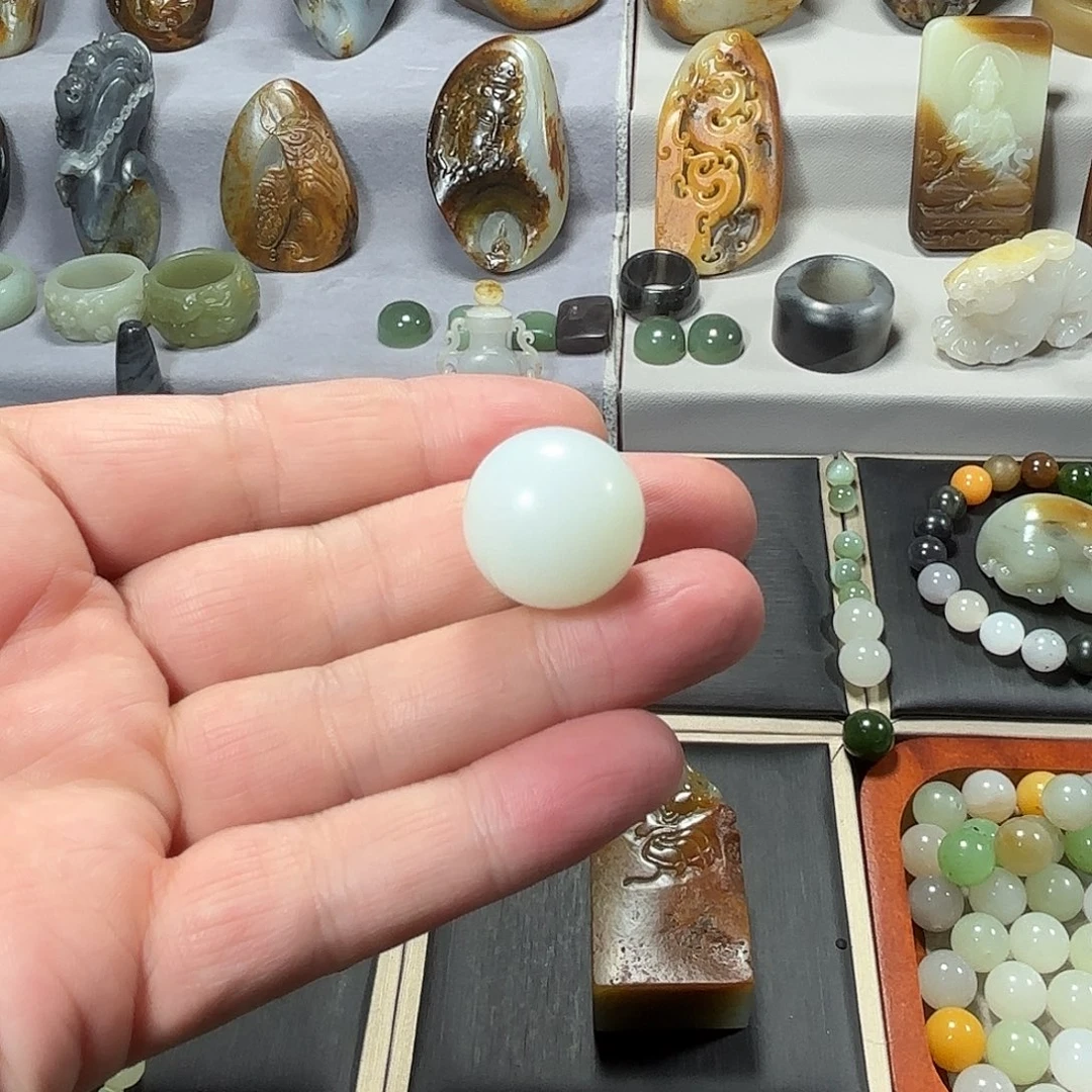 和田玉未镶嵌挂件D****F珠子