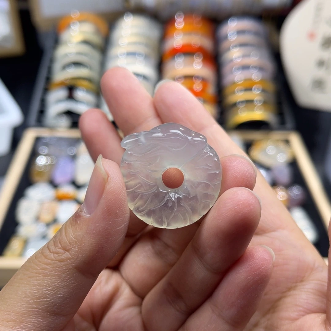 玛瑙/玉髓未镶嵌颈饰