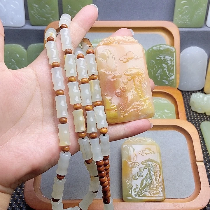 新疆昆仑山脉料虎牌