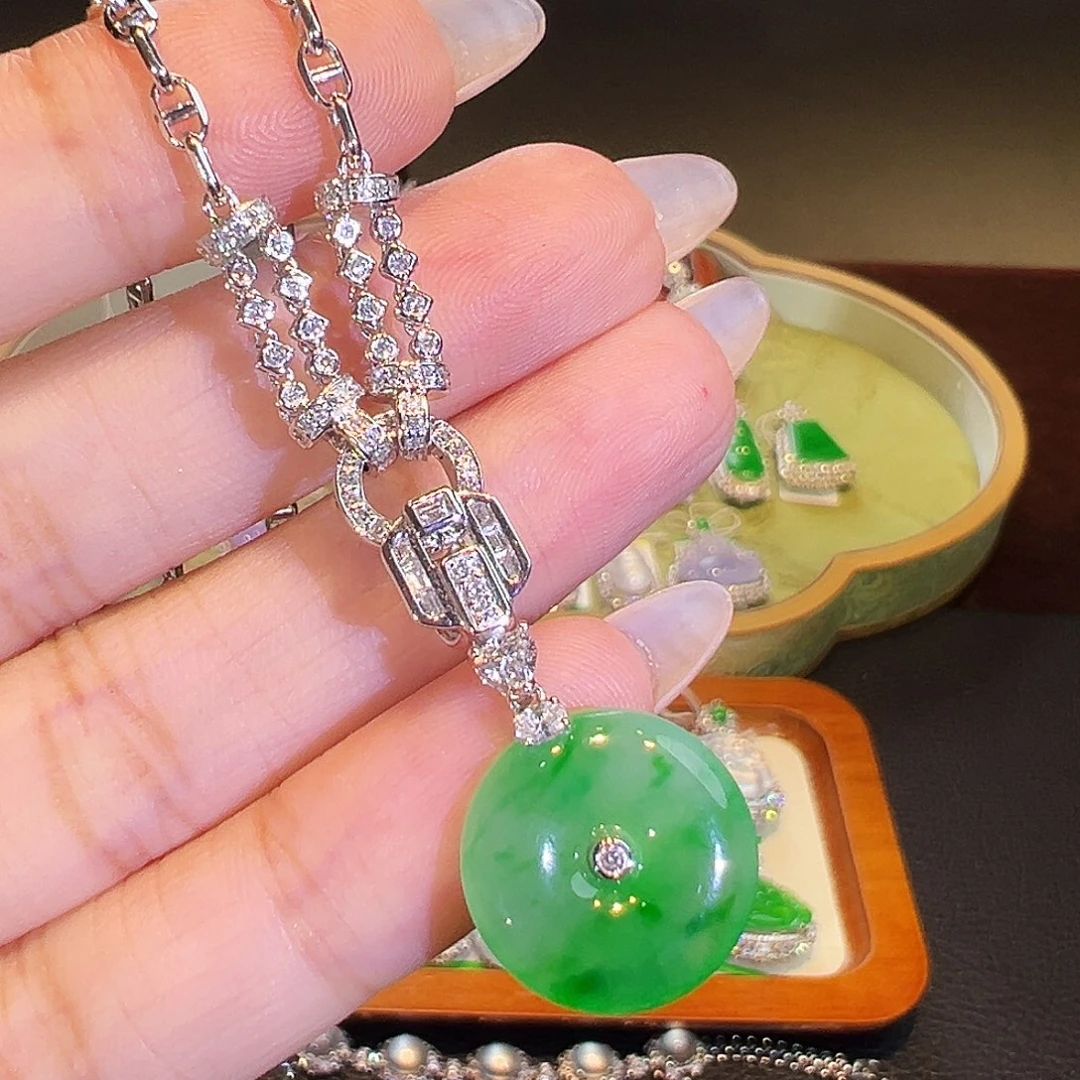 翡翠18K金镶嵌项链翡翠