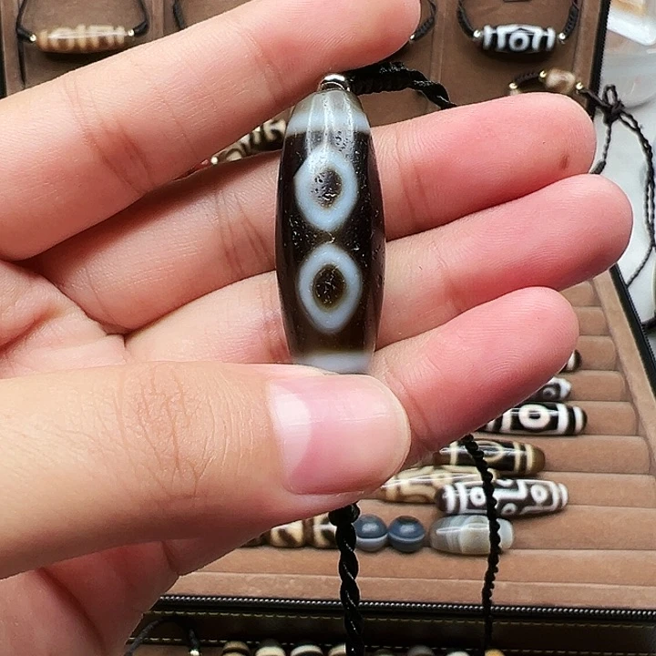 玛瑙/玉髓颈饰未镶嵌继**力