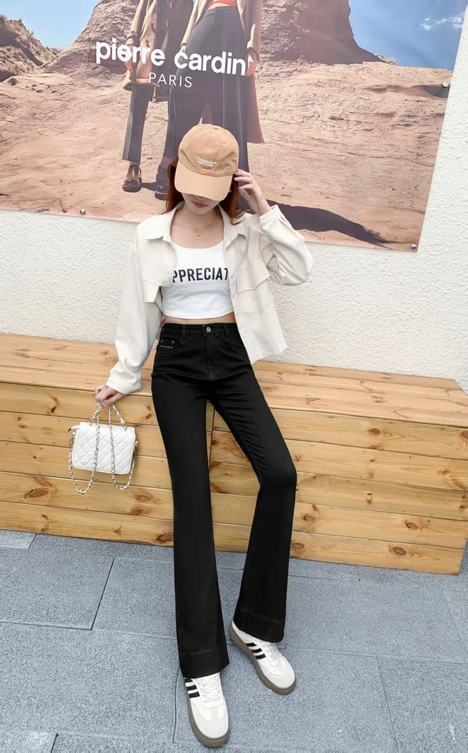 《霞姐服饰》秋季新款高腰黑色微喇裤牛仔裤女外穿百搭休闲货号：609
