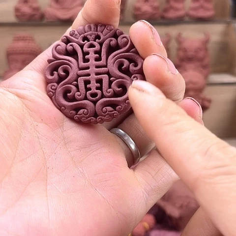 泥塑龙涎玫瑰镂空版寿字牌瑕疵款
