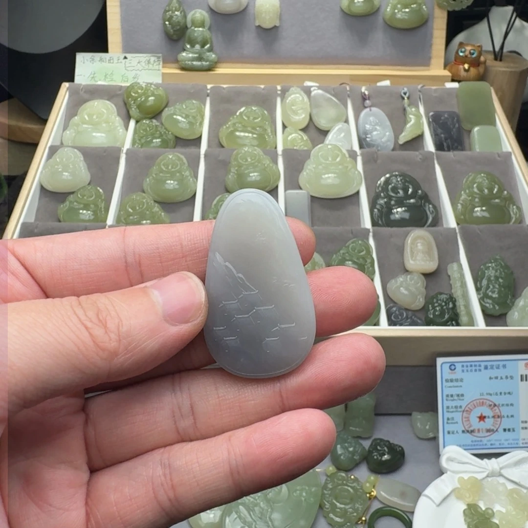 和田玉颈饰未镶嵌