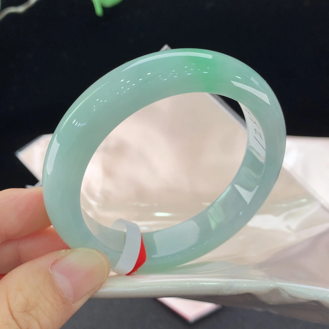 翡翠未镶嵌手镯1253