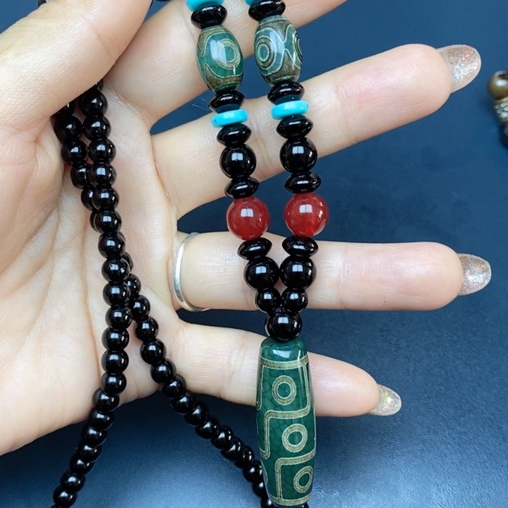 玛瑙/玉髓颈饰合金