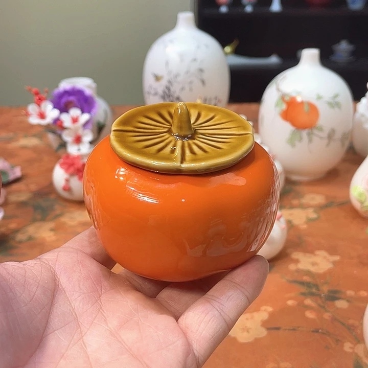 手工陶瓷精致摆件