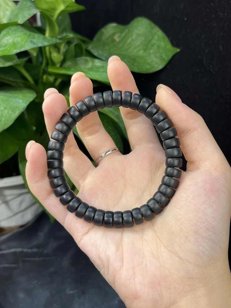 和田玉墨玉小药片款手串 时尚  多样性发其一