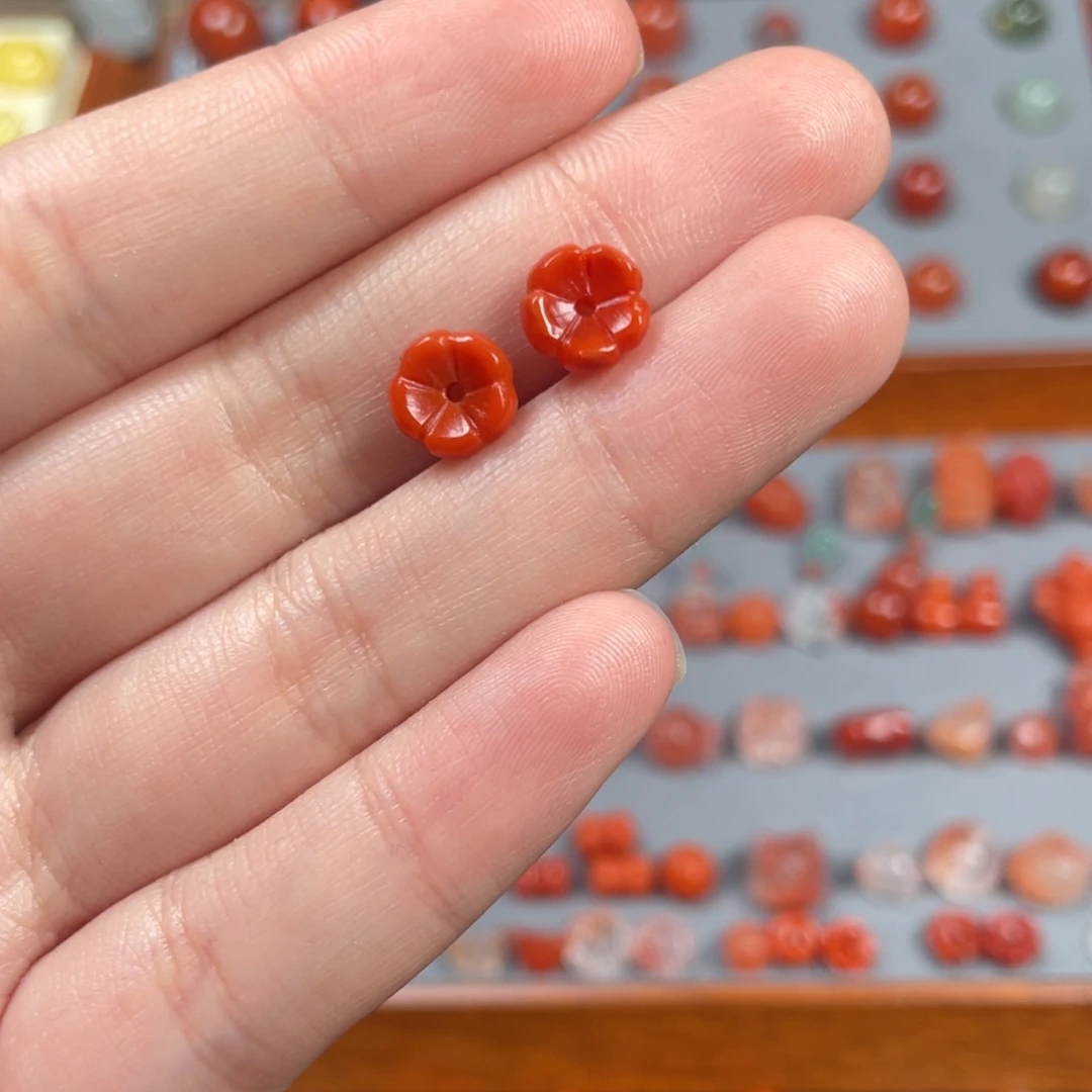 南红玛瑙未镶嵌碗花钢***姐