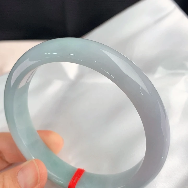 翡翠手镯未镶嵌正圈60-61