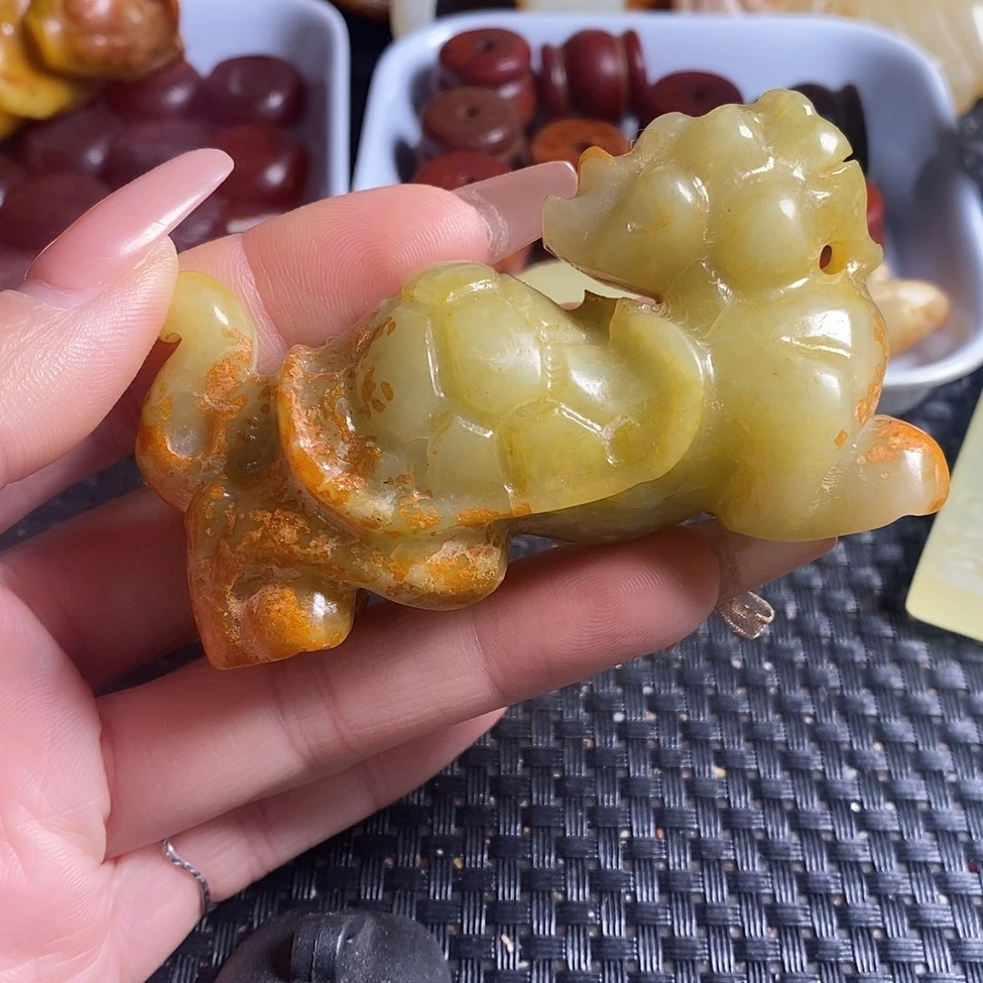 岫玉未镶嵌珠宝奇石