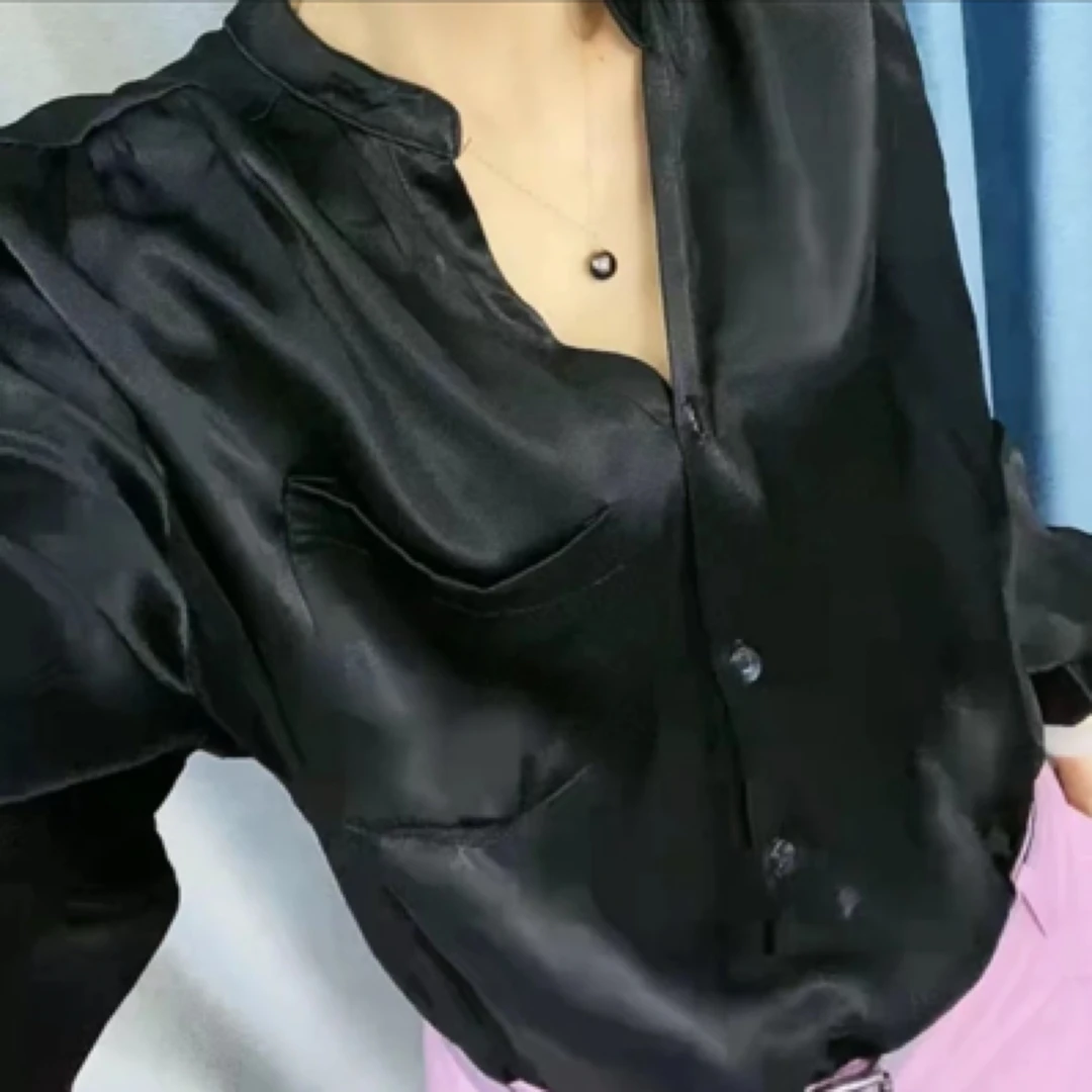 上新 设计感缎面衬衫上衣V领