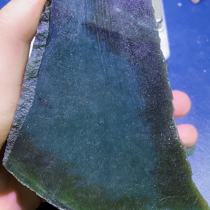 未镶嵌和田玉（糖玉）珠宝半成品