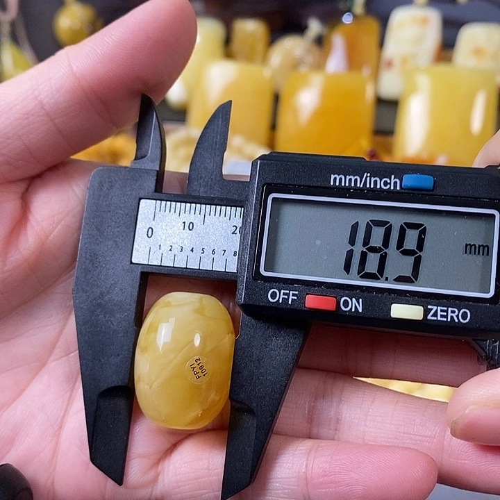 琥珀未镶嵌裸石桶珠