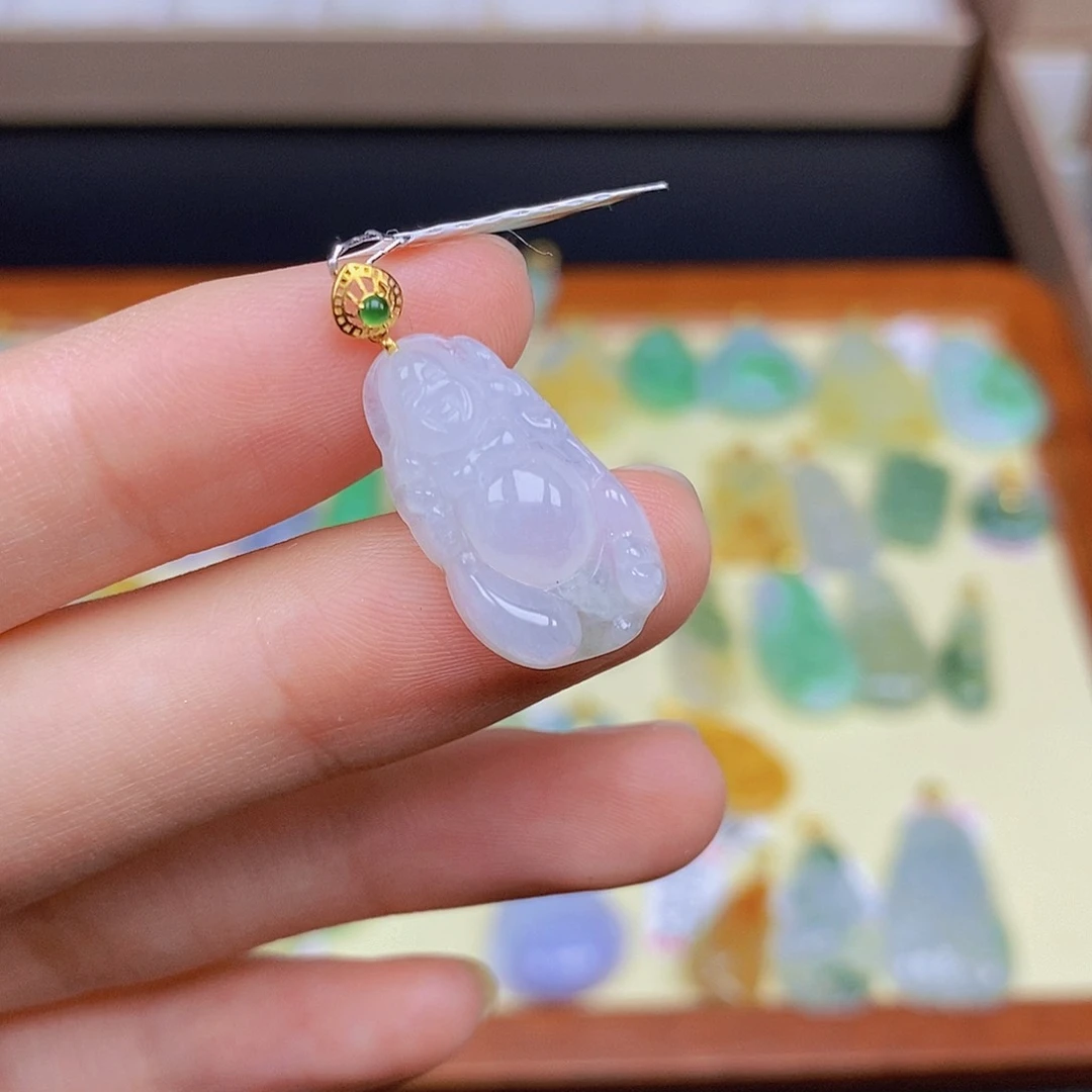 翡翠颈饰18K金镶嵌翡翠