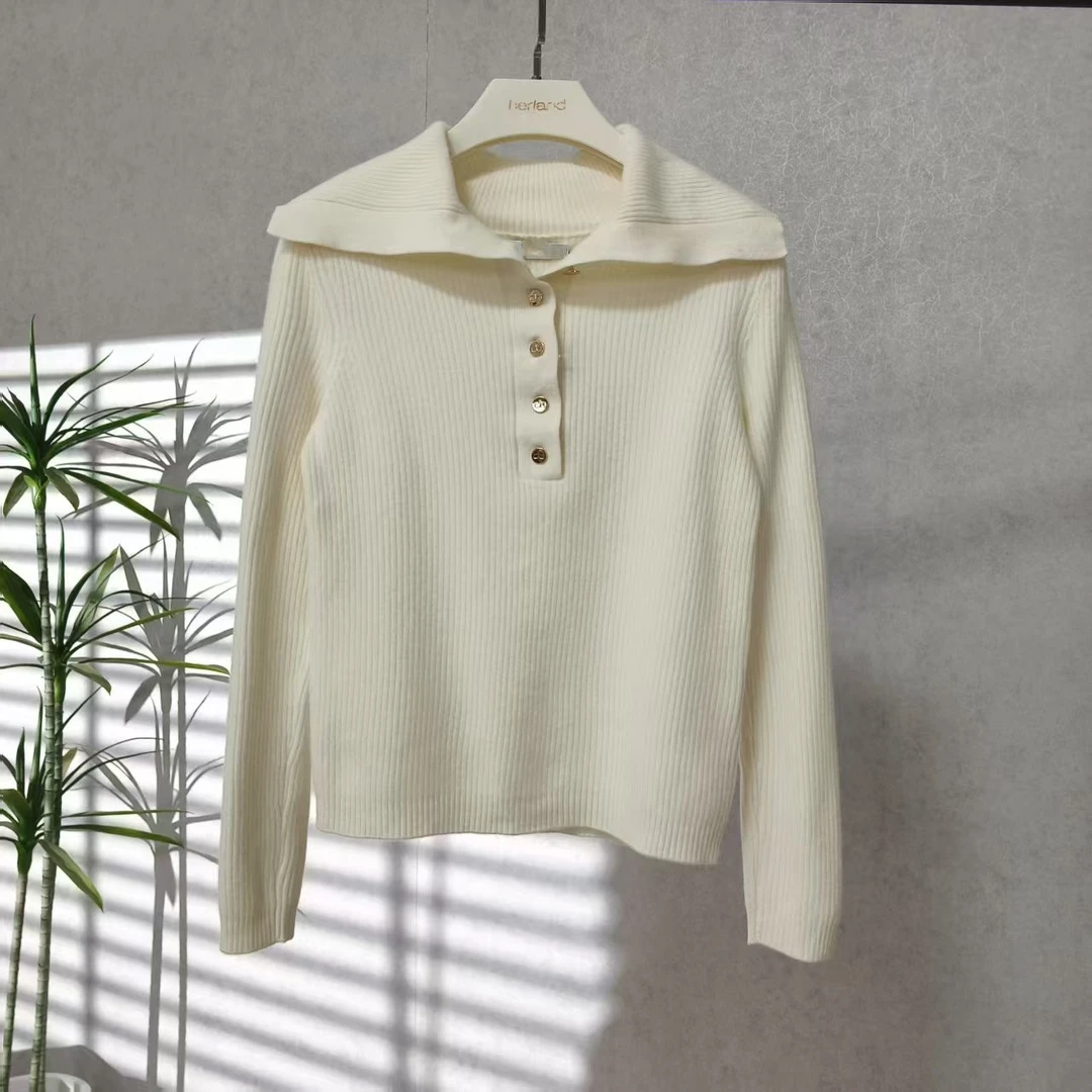 LI丽系列  Z477 女装秋大翻领针织衫白色TK3586012
