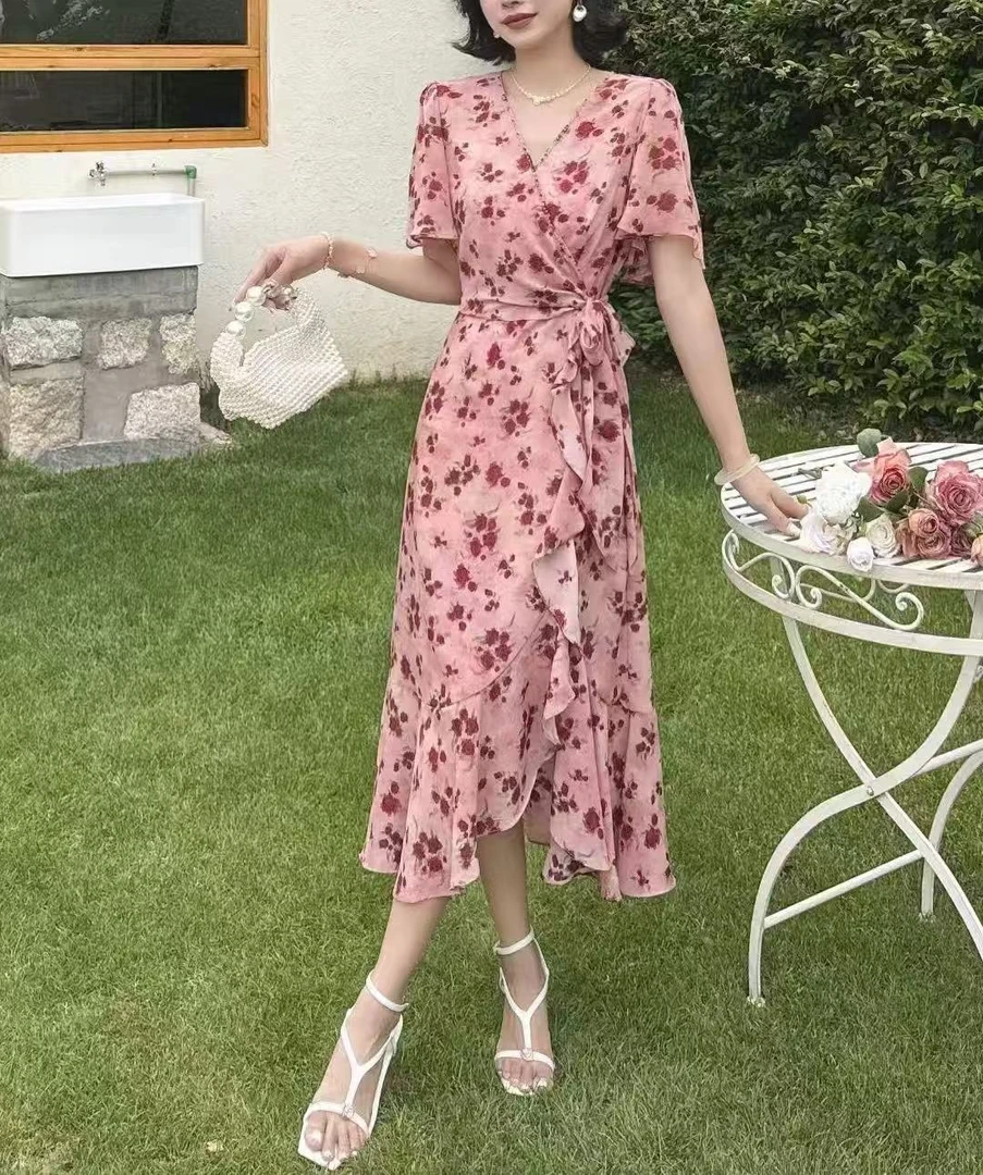 中长款连衣裙碎花法式浪漫荷叶边下摆不规则