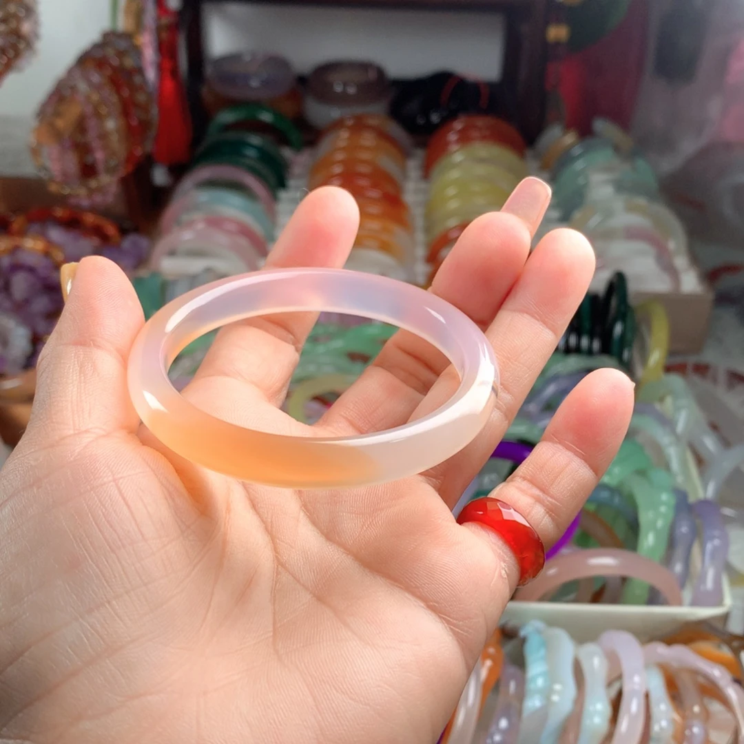 陈***气玛瑙/玉髓未镶嵌手镯