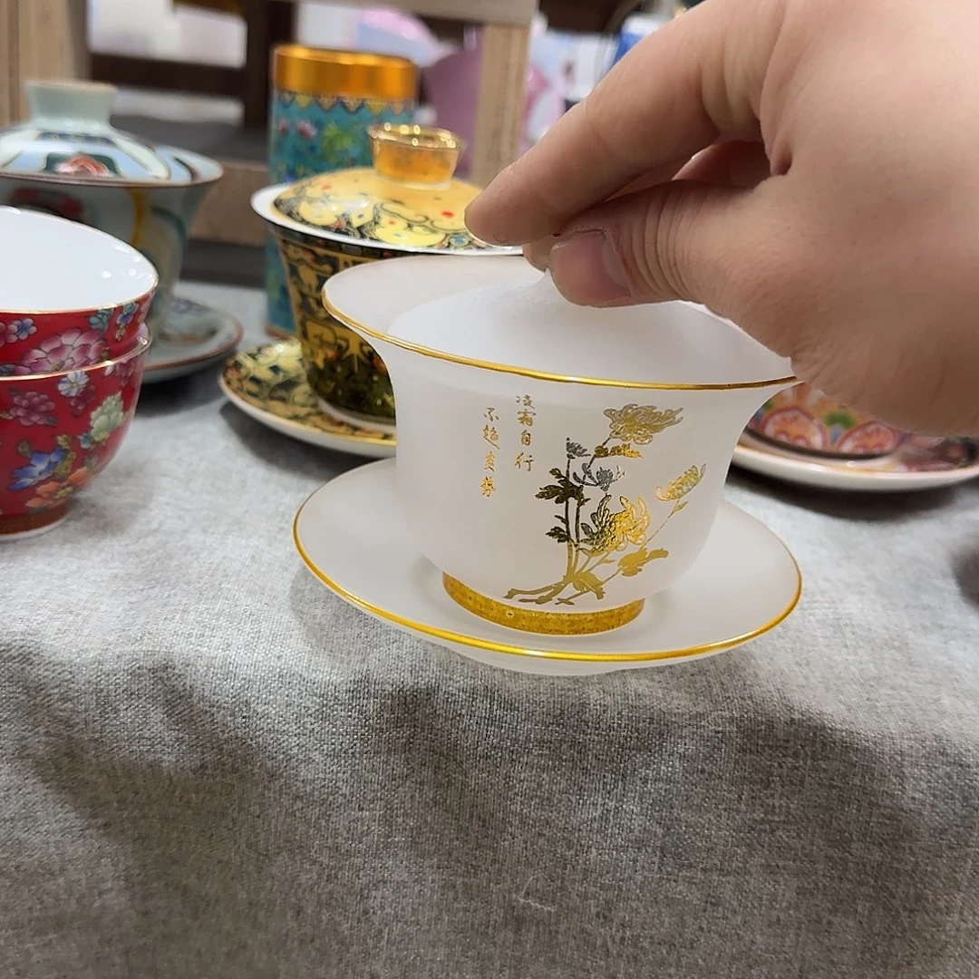 微瑕三才盖碗一个金