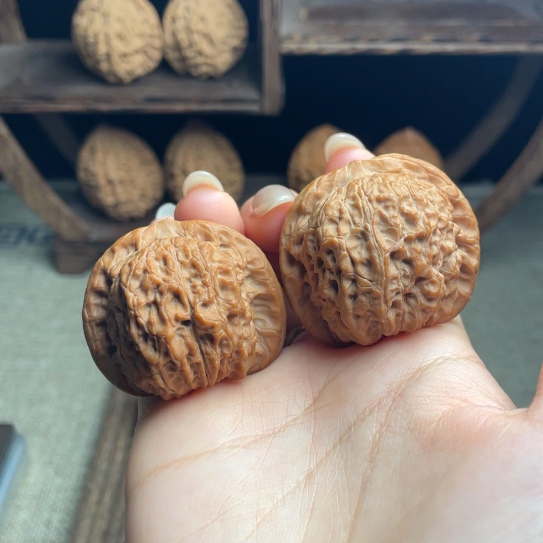 吊坠文玩核桃血麒麟40+全品白茬精配毕业红皮