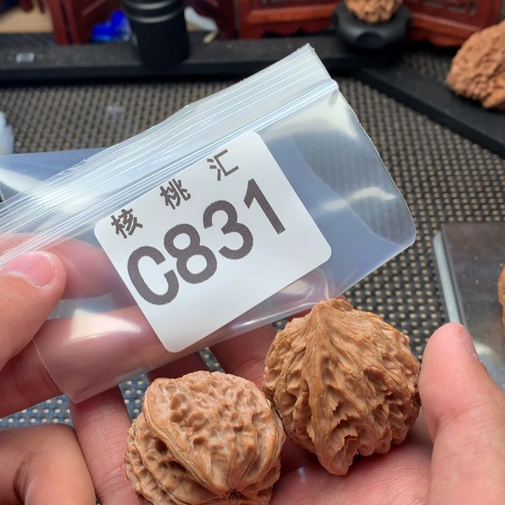 文玩核桃吊坠灯笼