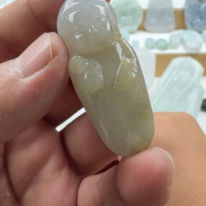 翡翠未镶嵌颈饰天然缅甸A货翡翠