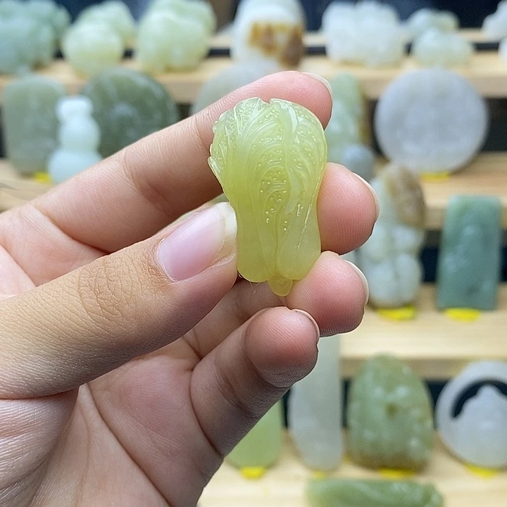 未镶嵌和田玉挂件