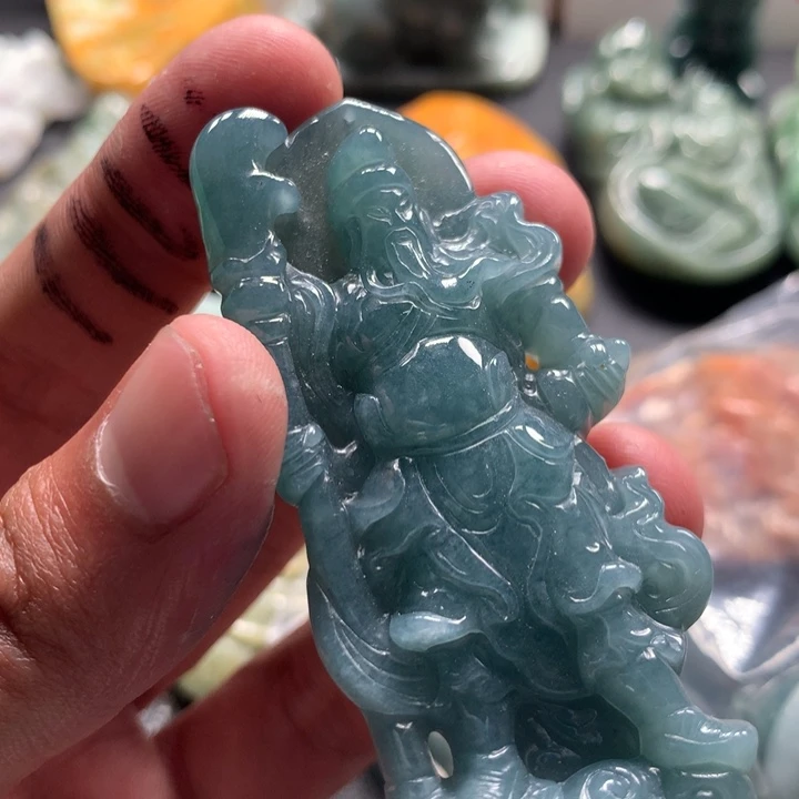 翡翠未镶嵌颈饰保真天然a货翡翠