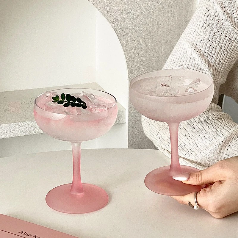 意磨砂粉色高脚玻璃杯家用鸡尾酒香槟杯女生高颜值设计感酒杯玻璃