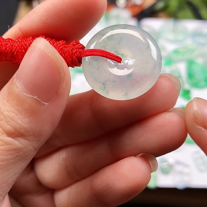 翡翠吊坠(不含链)未镶嵌平安扣