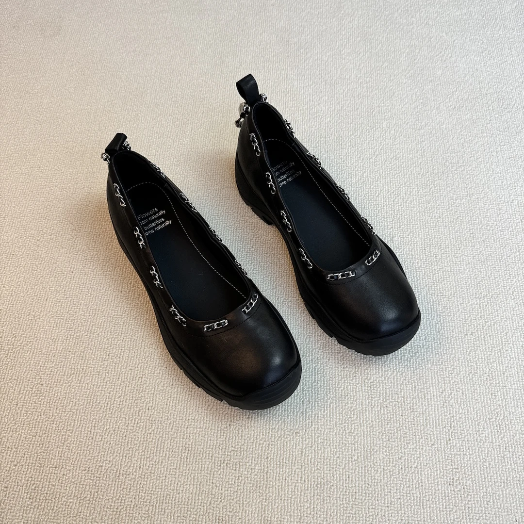 六也「金属厚底」圆头真皮运动风通勤舒适一脚蹬浅口单鞋女L1089