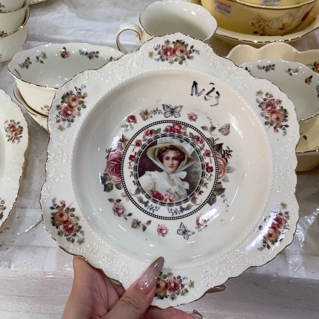 星博陶瓷…………8.5