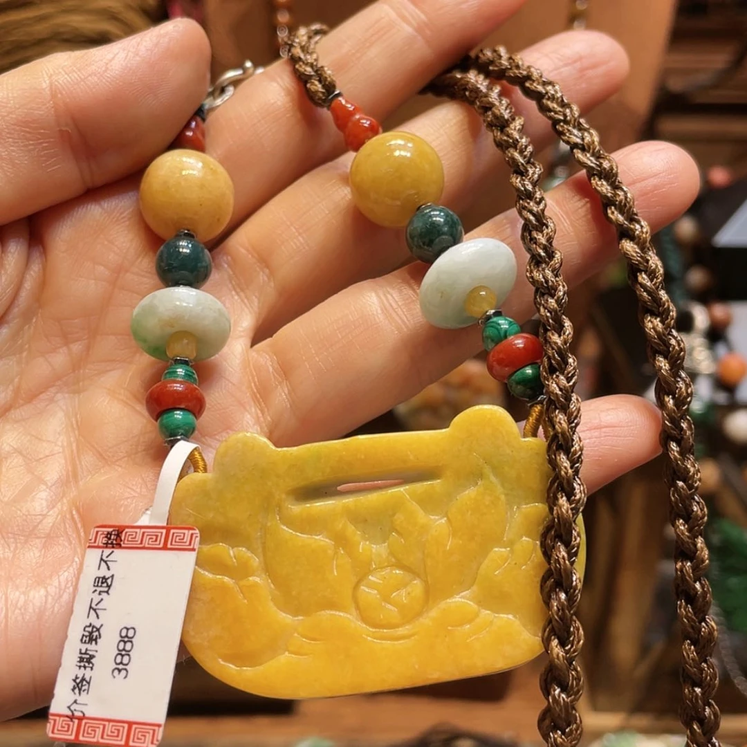 【闪购商品】颈饰未镶嵌翡翠