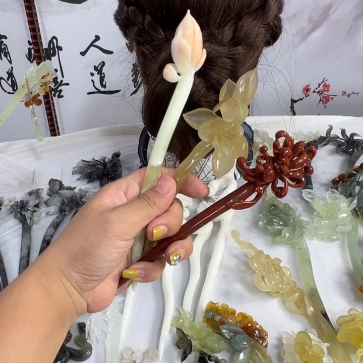 长***伙定制蛇纹石玉毛货发饰