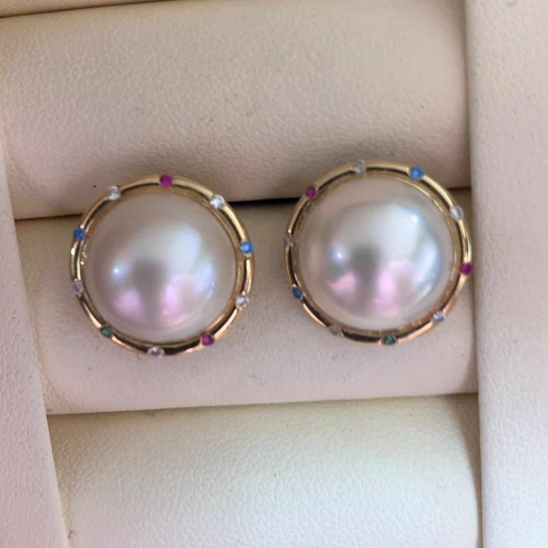 耳饰18K金镶嵌拼合珍珠（马贝珠）