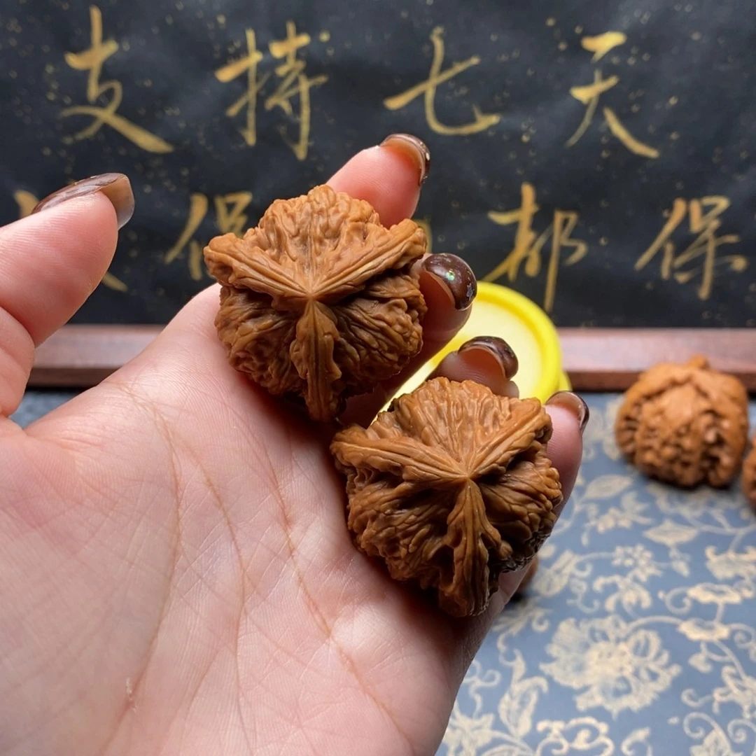 吊坠文玩核桃壹***?白狮子