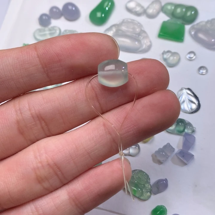 翡翠未镶嵌吊坠(不含链)珠子