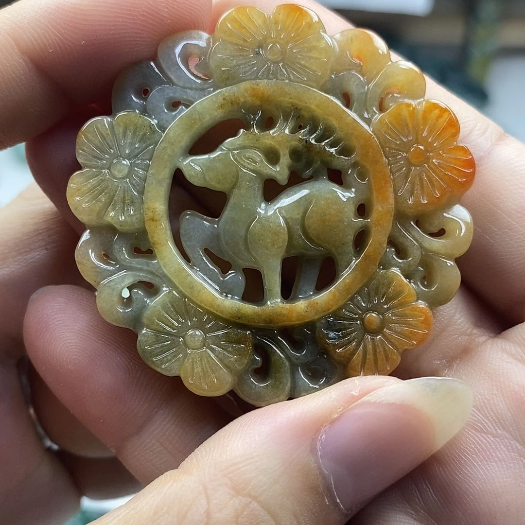 颈饰未镶嵌翡翠牌子
