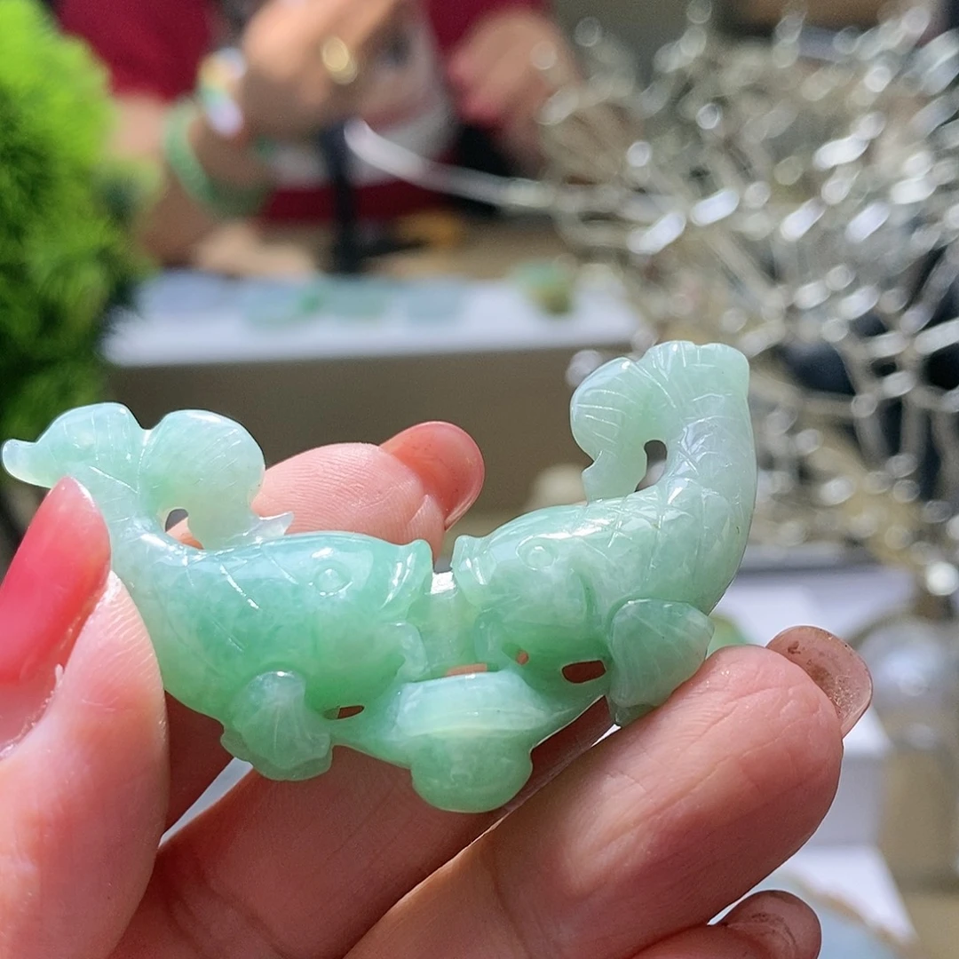 【闪购商品】翡翠未镶嵌颈饰鱼