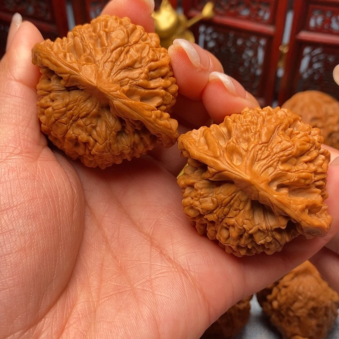 文玩核桃把件毕业桃心官帽50全品