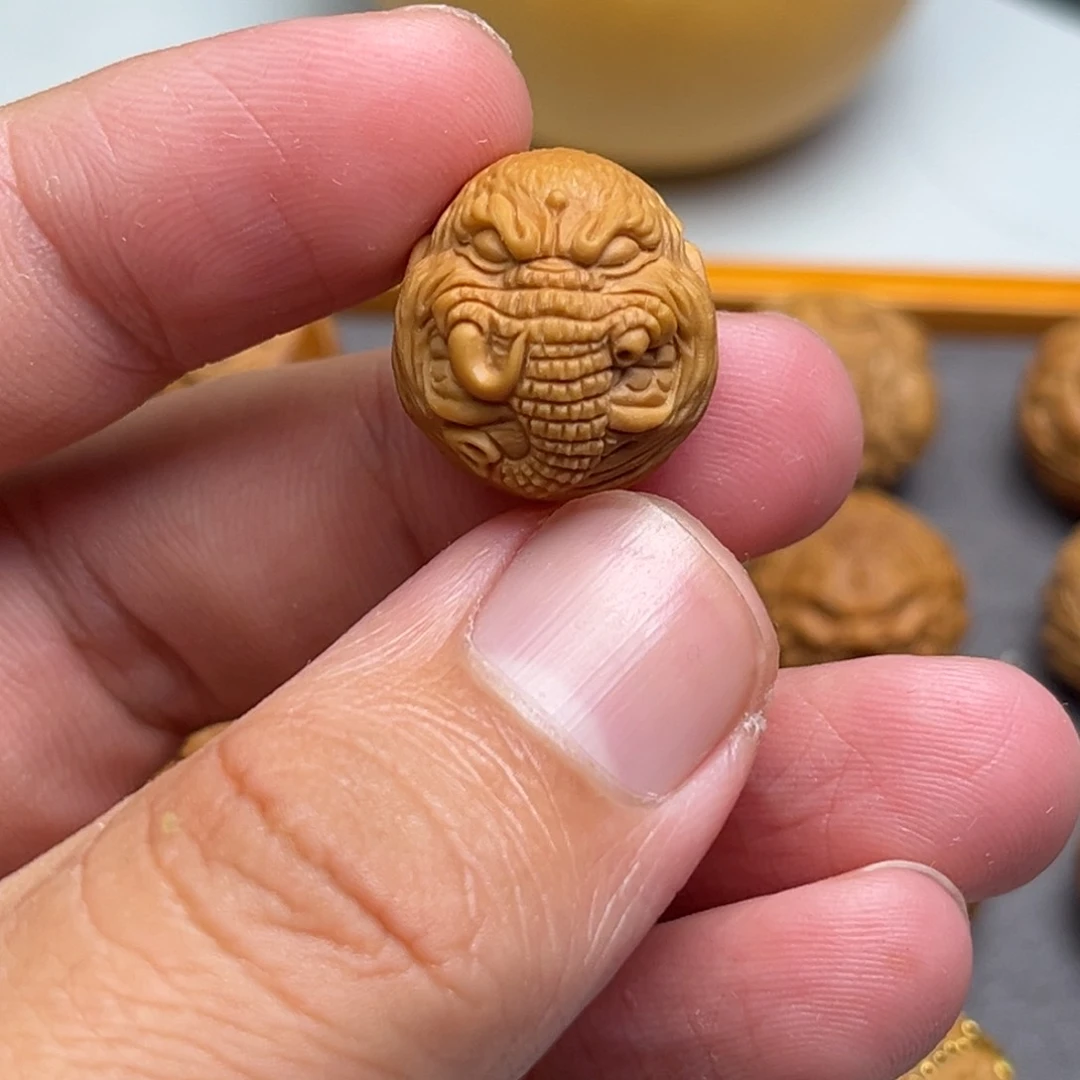 猴头核桃吊坠恶僧象神