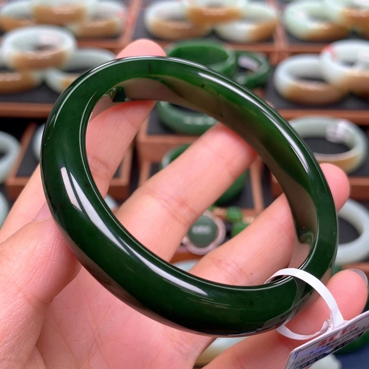 和田玉（碧玉）手镯未镶嵌59