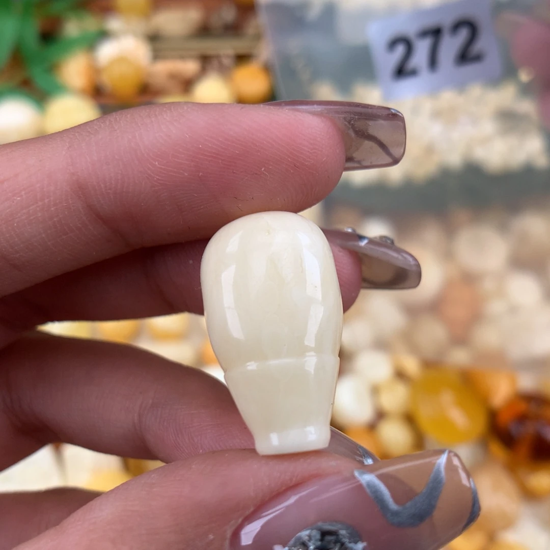 琥珀珠宝奇石未镶嵌13.6