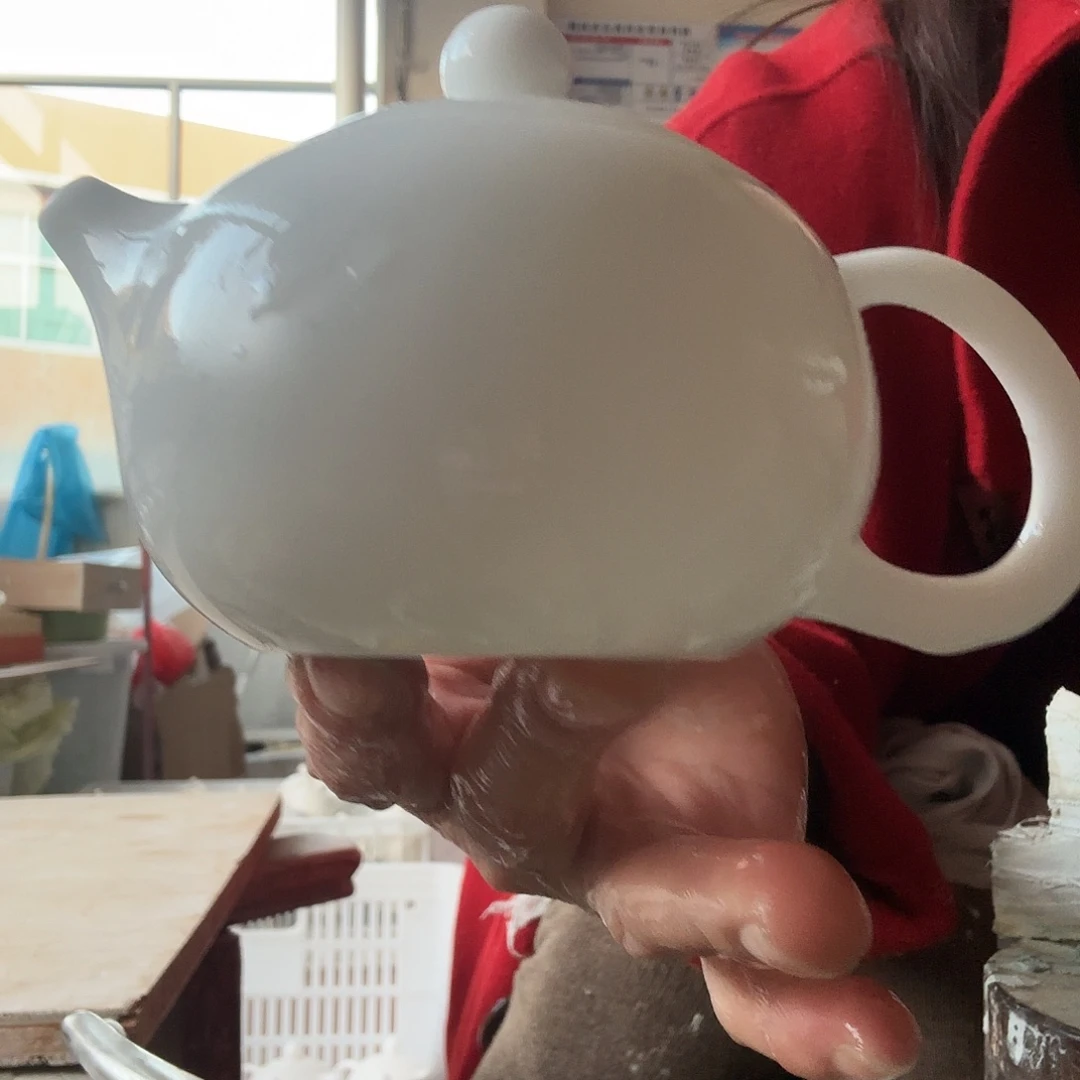 德韵茶器，点点关注