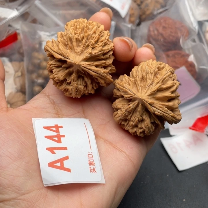 文玩核桃吊坠核桃