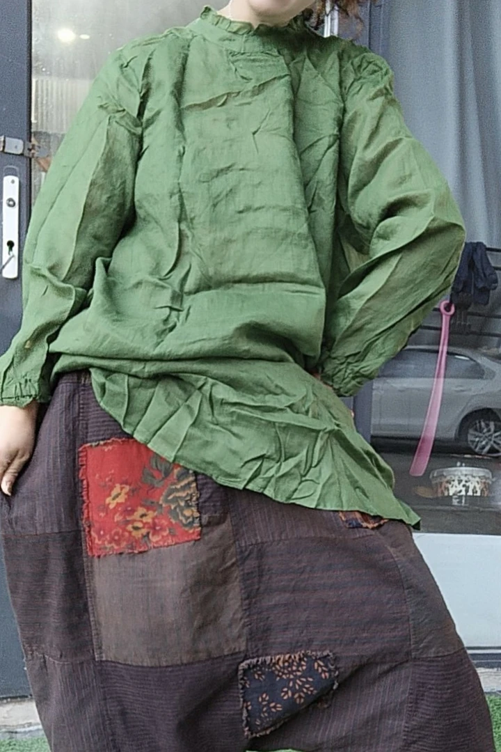 无吊牌水洗做旧木耳领后扣衫微透