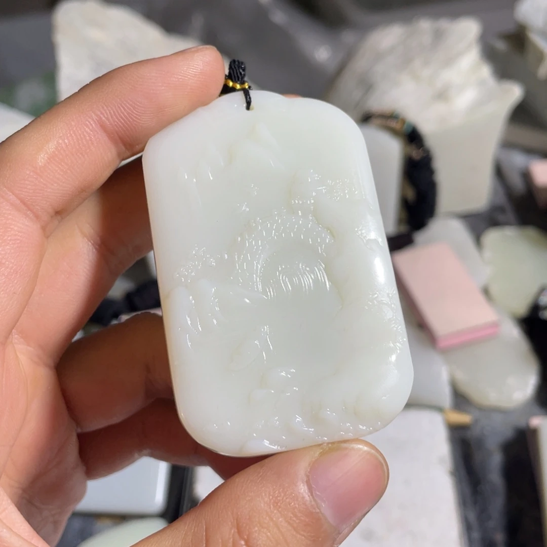 和田玉未镶嵌颈饰